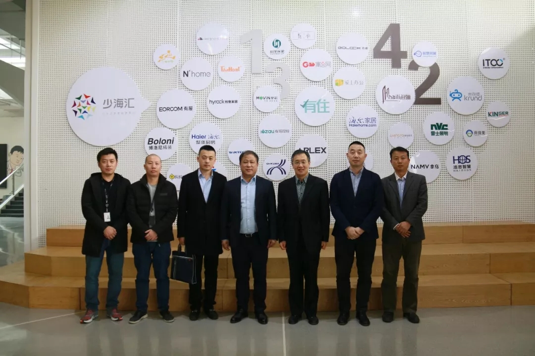 青島市建管局、市裝飾協(xié)會(huì)訪(fǎng)問(wèn)海驪，點(diǎn)贊生態(tài)融合推動(dòng)兄弟企業(yè)發(fā)展