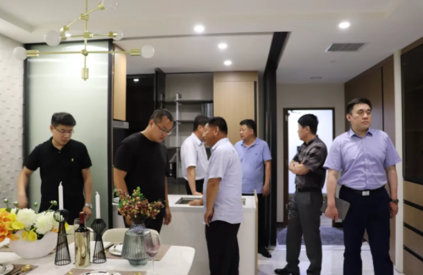 萊州市住建局、中建八局訪問(wèn)海驪，探討住居全產(chǎn)業(yè)鏈合作